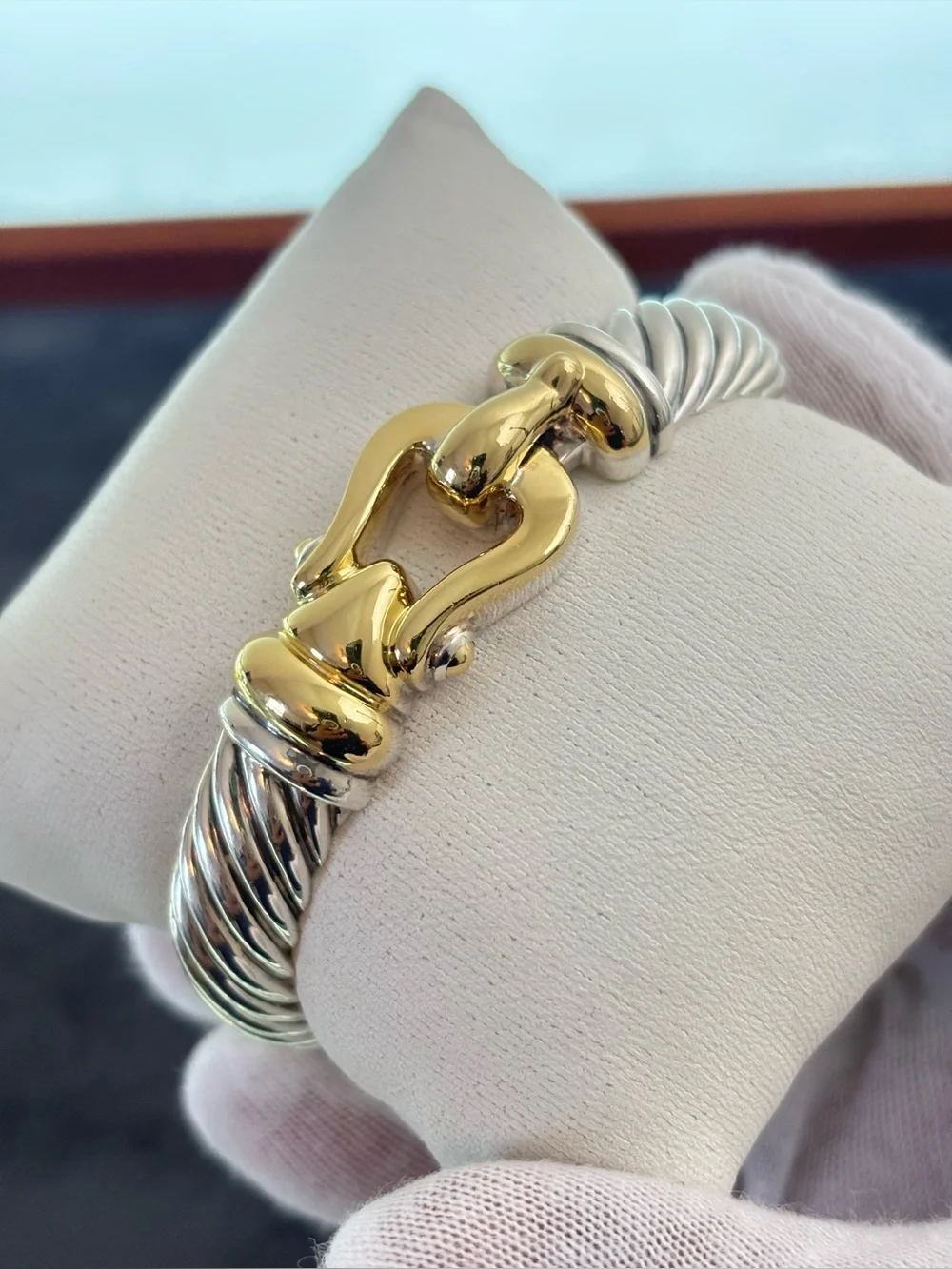 David Yurman 925 & 18k Gold 10mm Buckle Cable Bracelet-Medium